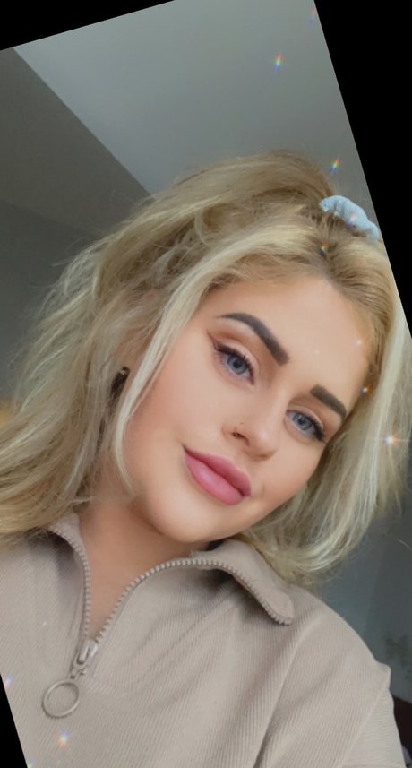 Louise 98 onlyfans content leaked