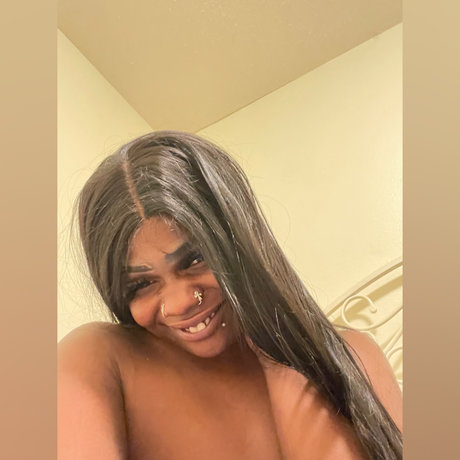 FreakNastyMiamor onlyfans nude leak