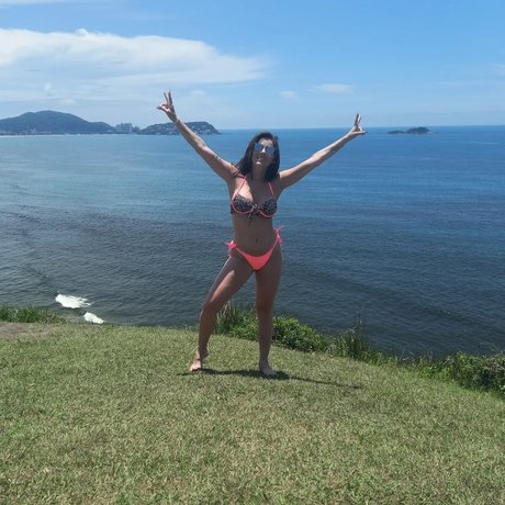 N Roberta onlyfans leak