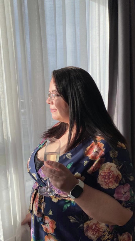 Your sexy lady nude only fans leaks