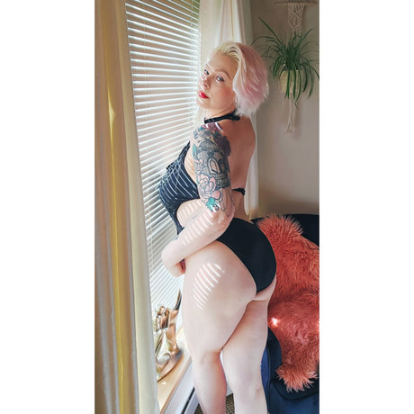 The Farrah Faucet onlyfans leaj