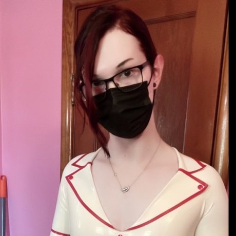 Dahlia DOOM onlyfans content