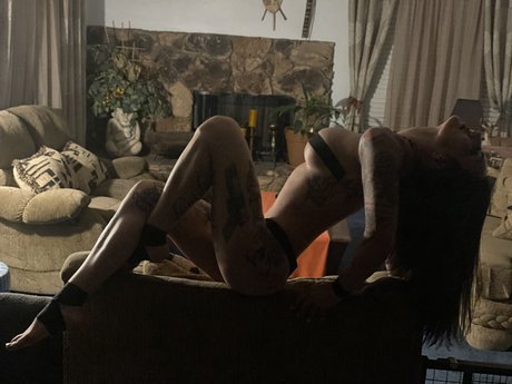 Holly Jay tits onlyfans