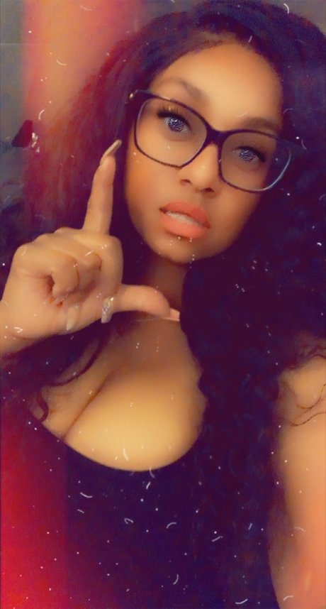 Deity Dava onlyfans boobs