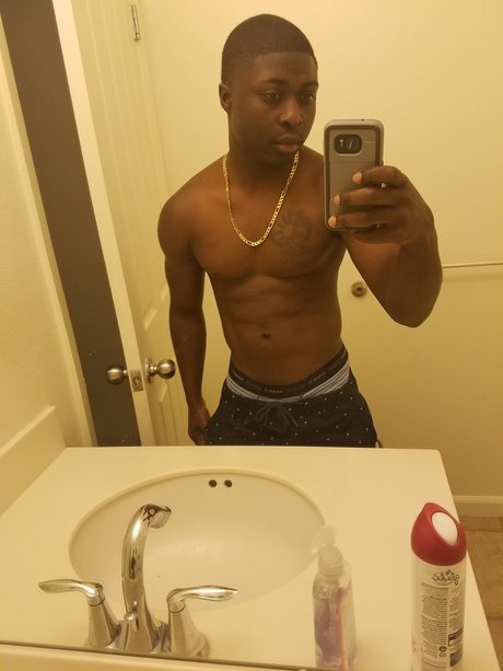 DJ2CRUCIAL leak onlyfans