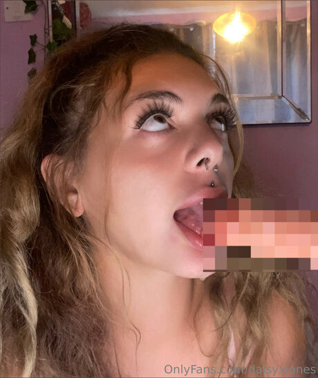 Daisy Jones FREE PAGE_ onlyfans leak nudes