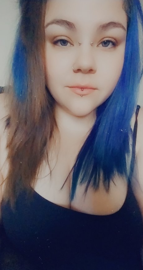 DinoZombie96 boobs onlyfans