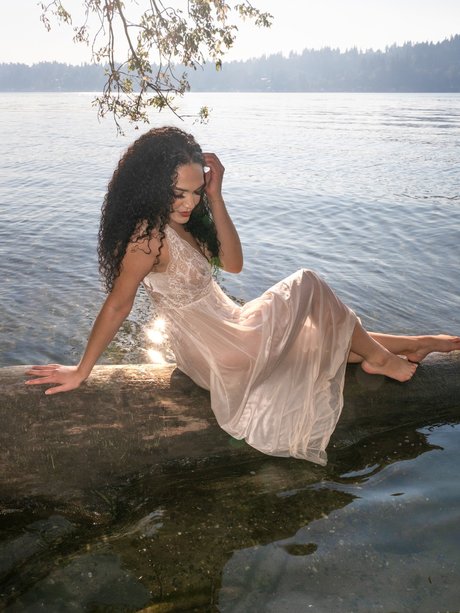 Natia Roe naked onlyfans