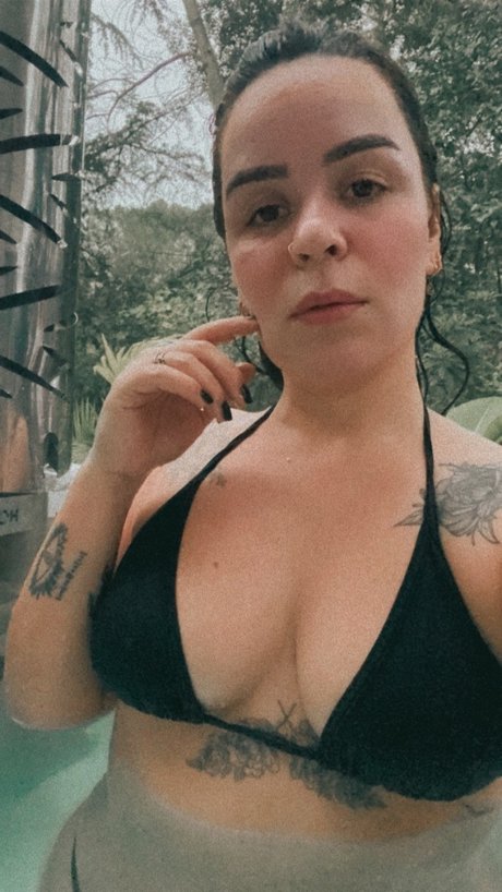Natasha Das Flores naked onlyfans
