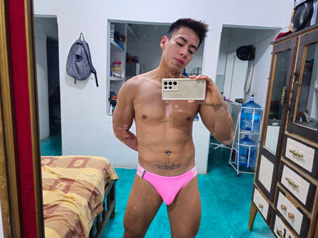 Isaac Dom nguez leaked onlyfans pics
