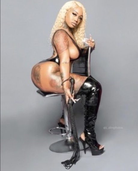 h3llobarbie daddy s_ onlyfans