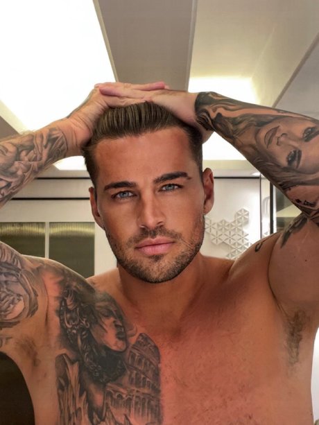 Carl Woods leak onlyfans porn