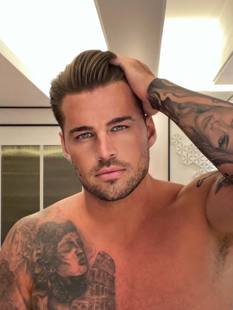 Carl Woods leaked onlyfans