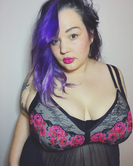 Curvyspaceprincess nude onlyfans