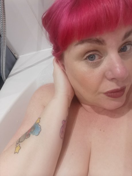 Curvy Shell no PPV onlyfans photos