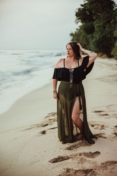 Fireflyy nude onlyfans leaked