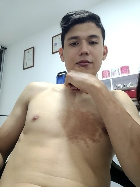 Leo Rivera onlyfans nude photos