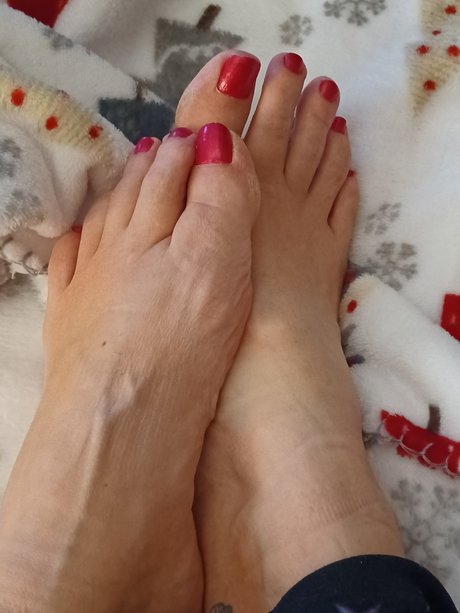 Raevyn is on onlyfans