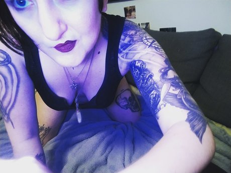 Nik Crave VIP onlyfans nude leak