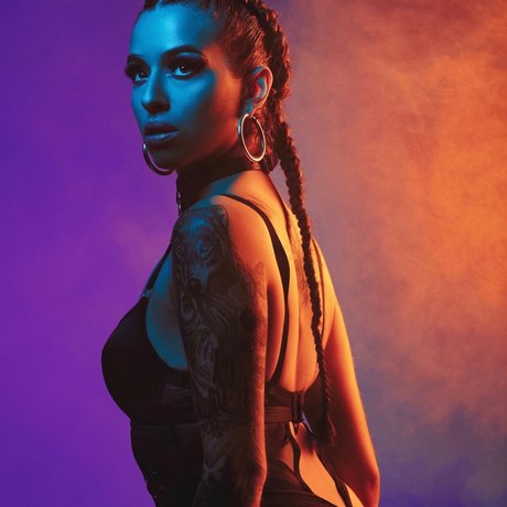 C Y P R I S K I S onlyfans leaks