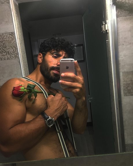 Pel_ desnuda onlyfans