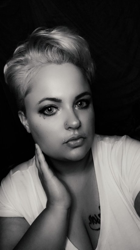 Asia Smith onlyfans naked