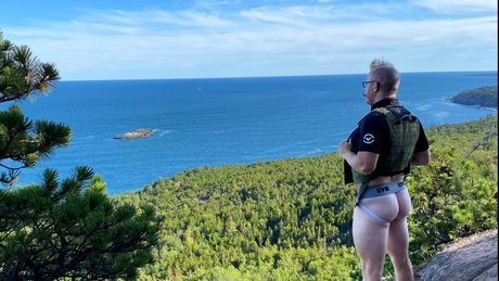 nerdstrap nude on onlyfans