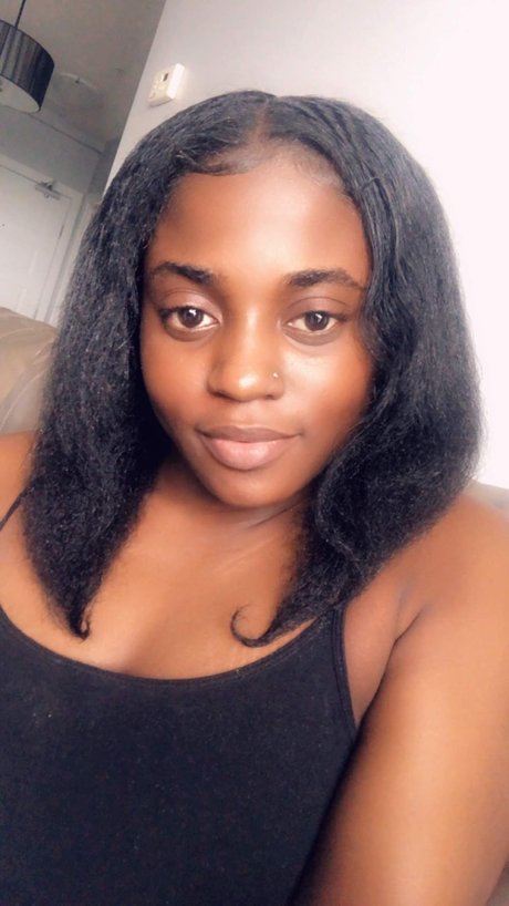 Chocolate Strawberry_ onlyfans