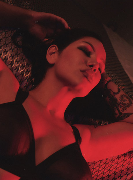 Neon Demon only fans xxx