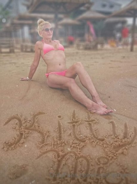 Kitty Mia onlyfans leak sex