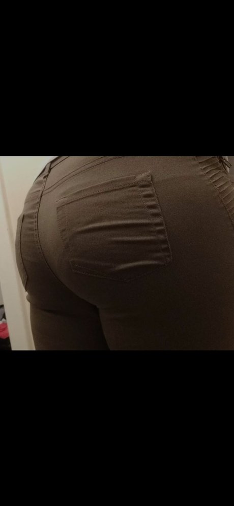 Maxi King onlyfans model