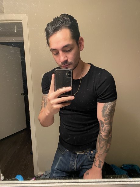 Tio Flaco onlyfans naked leak