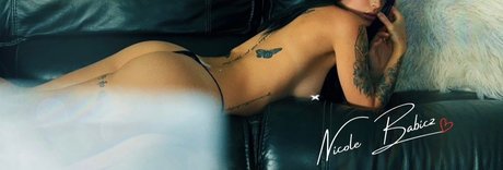 Nikkis_ onlyfans page