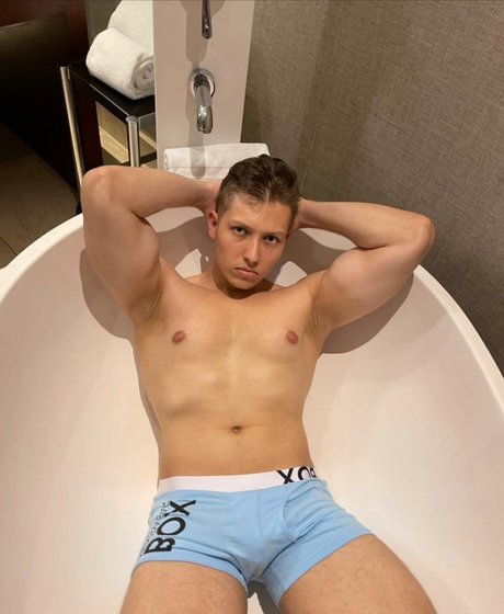 NicolasFerringtonFree onlyfans