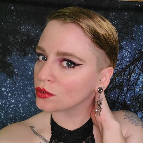 Nickii Free leaks onlyfans