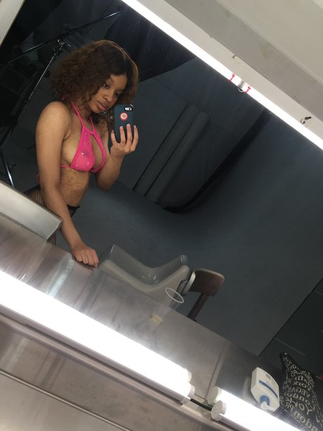 NevaehRiice onlyfans star