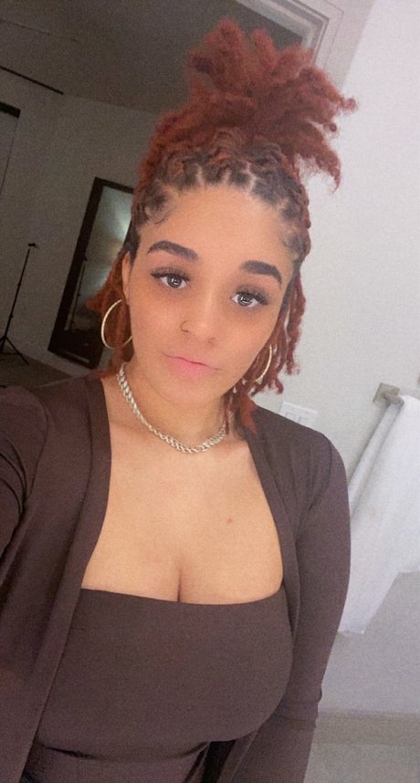 Ehkco onlyfans model photos