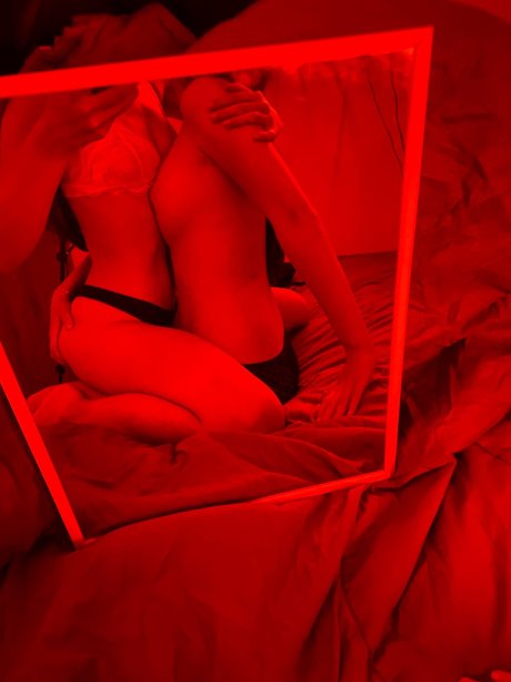 couple lesbian onlyfans nudes