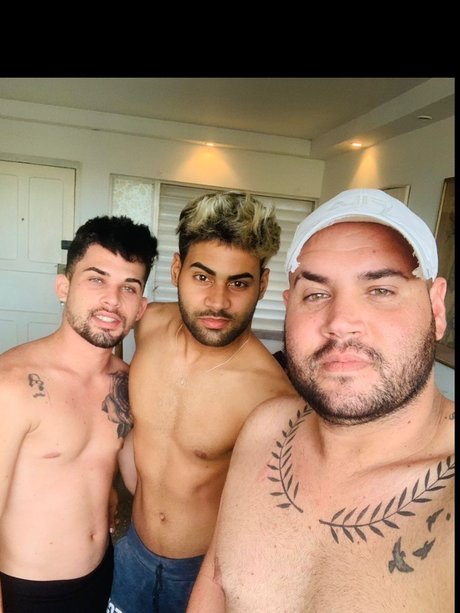 Cuban Hunks onlyfans leaj