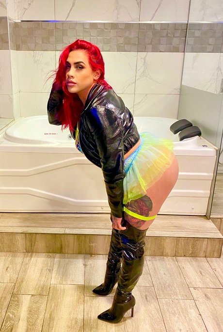 LA ROJA onlyfans porn leak