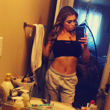 Paris blonde nude on onlyfans