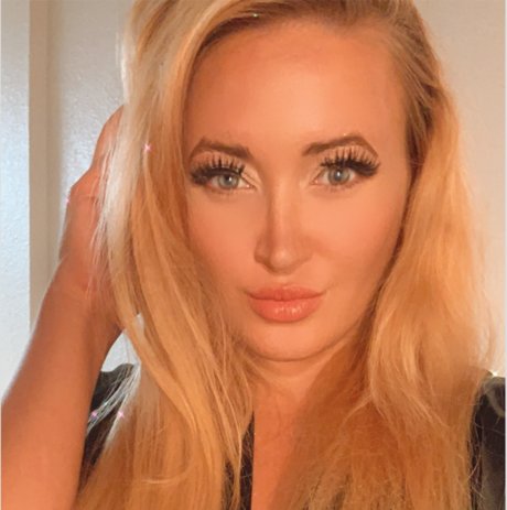 Nikki C ms onlyfans ass