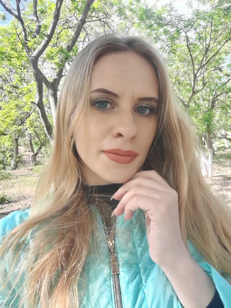 Nikki Riddle nude only fans leaks