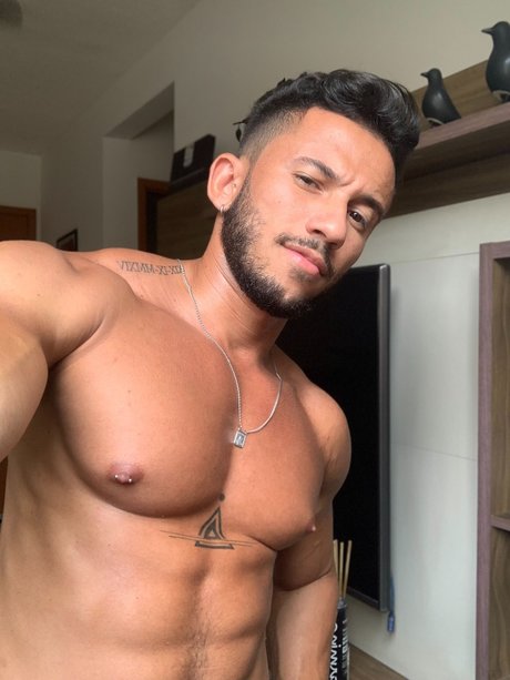 LeoBBZ onlyfans free