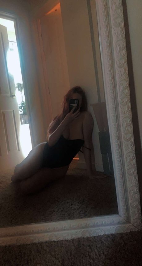 Aurora Celeste onlyfans leaked nude