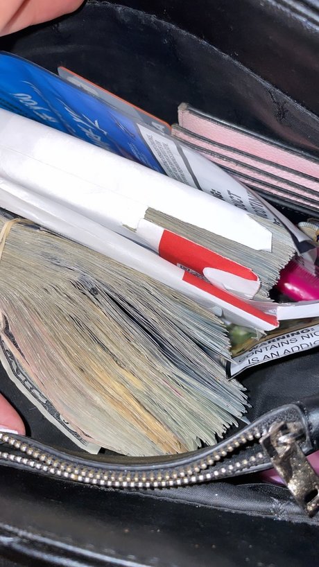 age of aqua_ onlyfans lesk