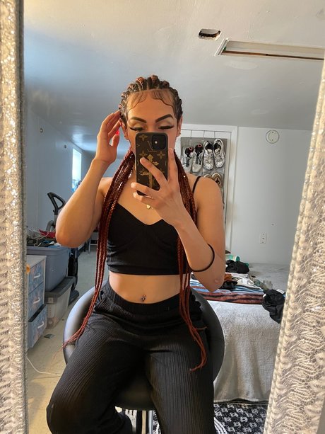 Alexis Dinero onlyfans ass