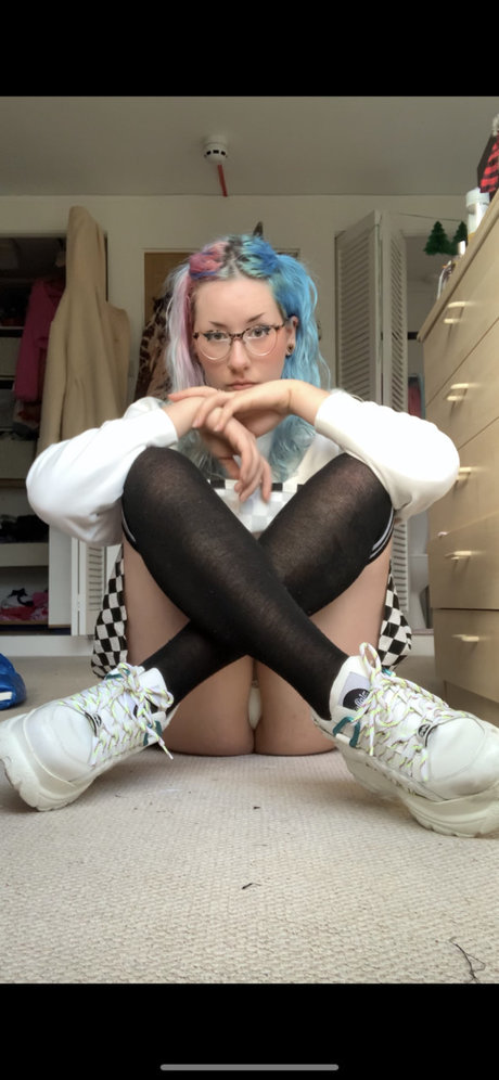 Pinx_ nude onlyfans pics