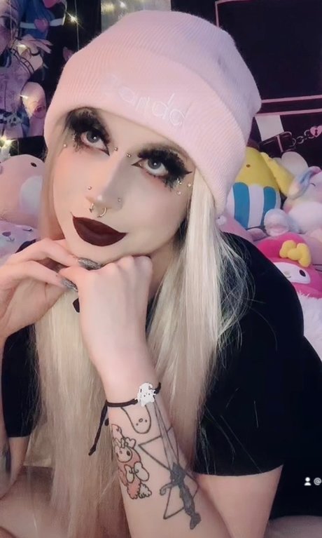 Asteria Moon Alternative Model ass onlyfans