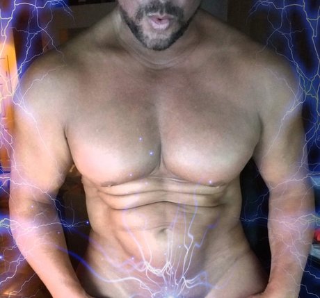 Kalaini Kai s BigDudeDoug_ onlyfans leaked nude